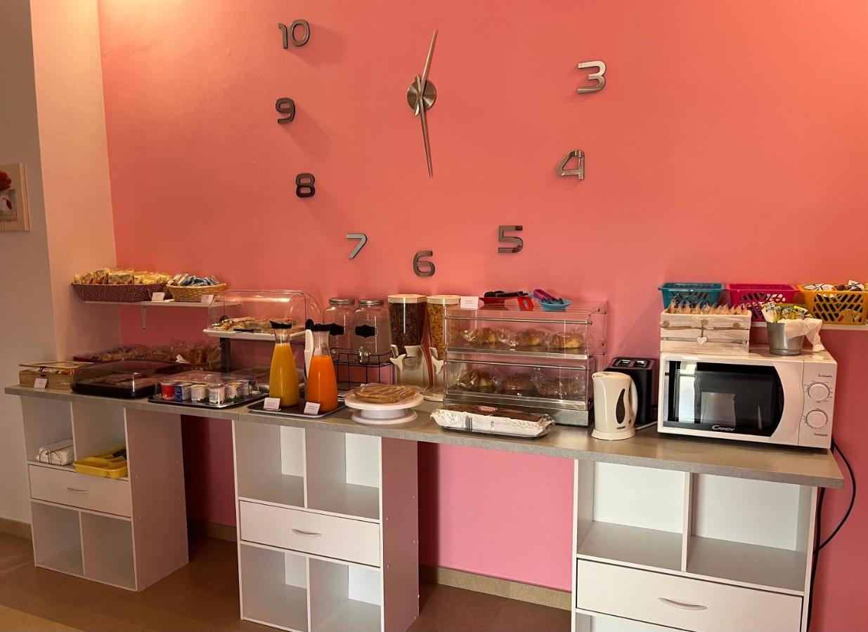 Color House Malpensa B&B Cassano Magnago Екстер'єр фото