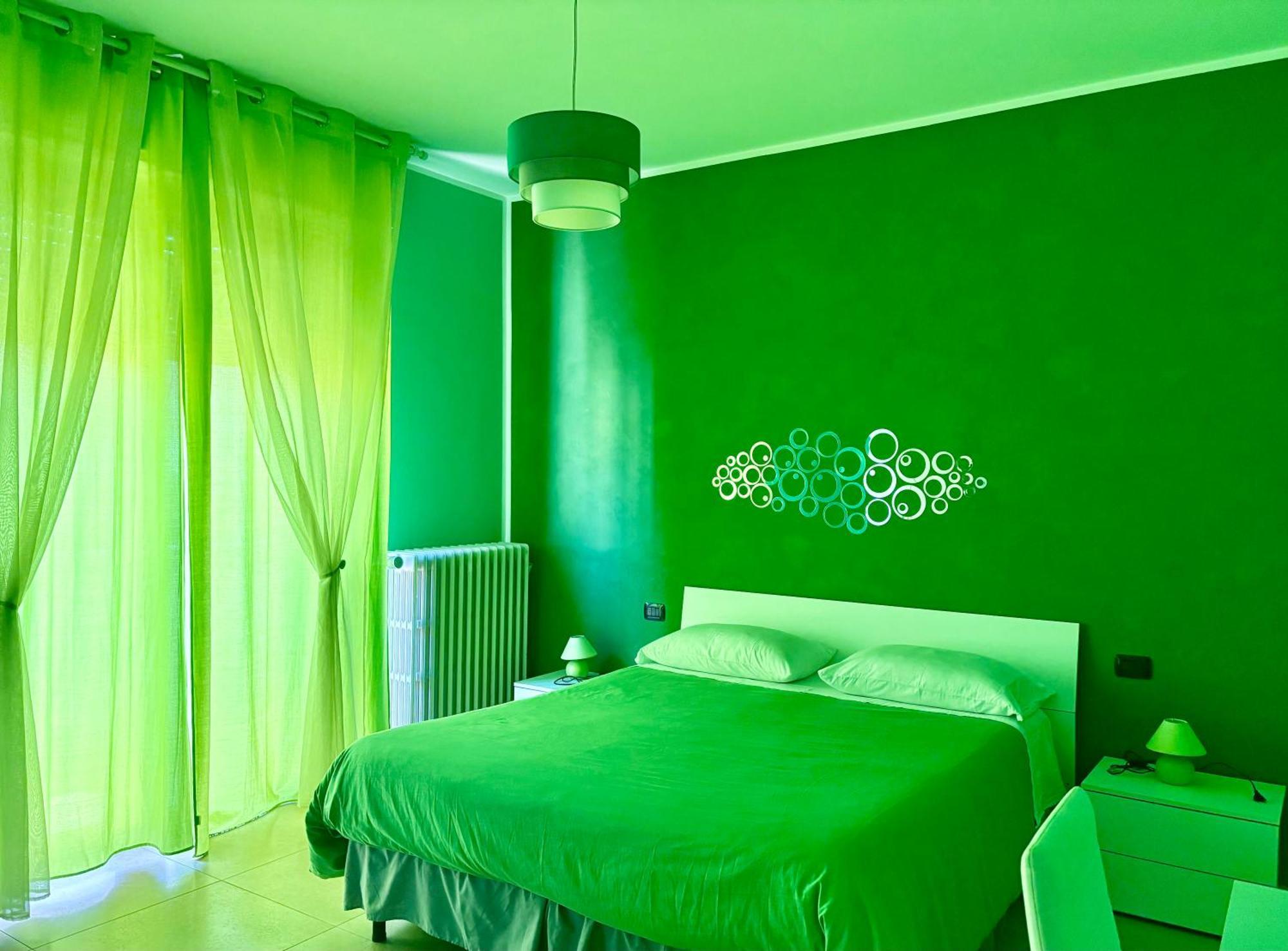 Color House Malpensa B&B Cassano Magnago Екстер'єр фото
