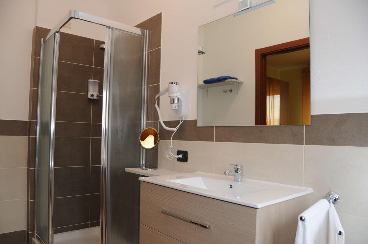 Color House Malpensa B&B Cassano Magnago Екстер'єр фото